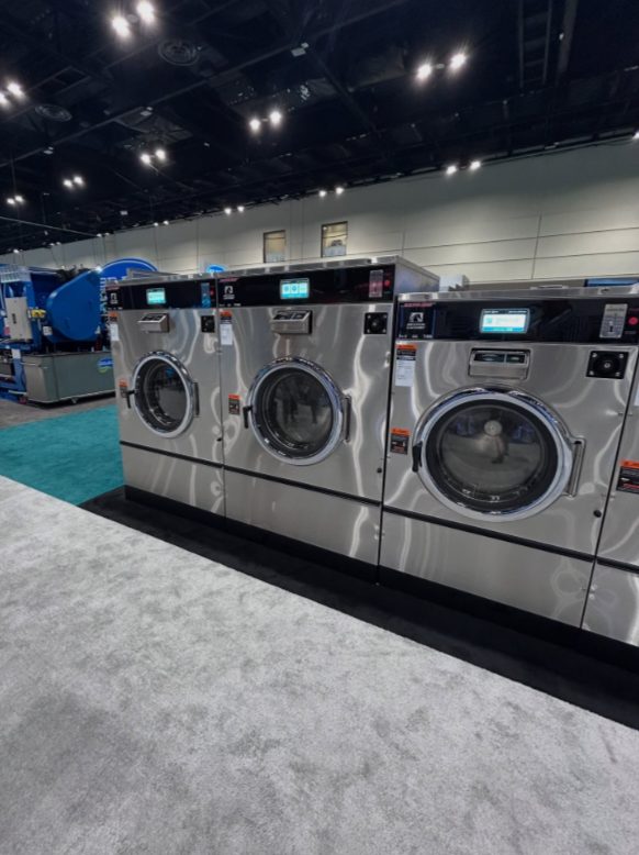 Why More People Are Choosing Professional Laundry Services
